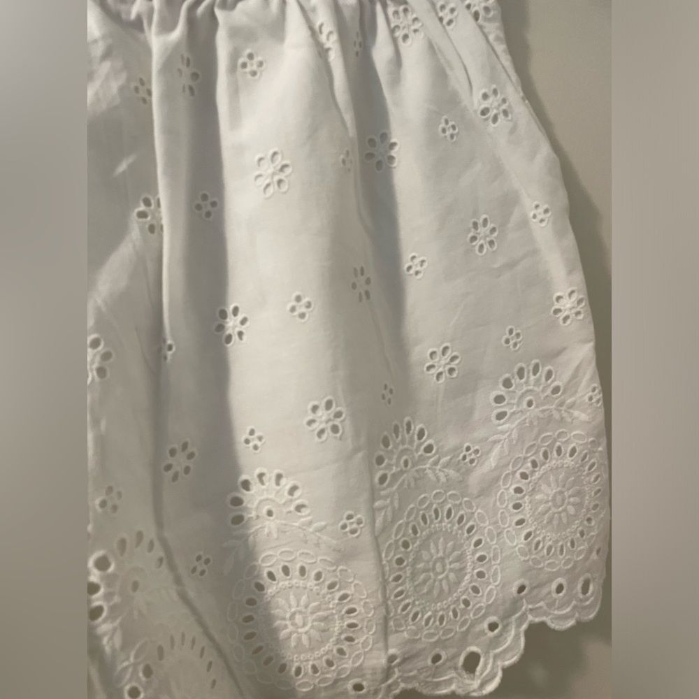 Loft White Eyelet Lined 100% Cotton Shorts With Pockets Size L GUC - Picture 7 of 7